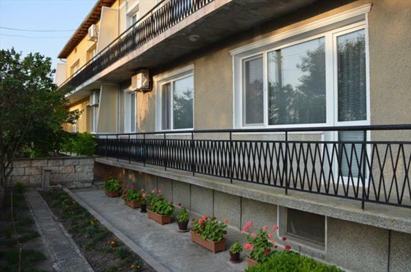 Къща За Гости "Черната Роза" Bulgarevo Exterior photo