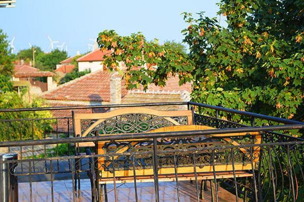 Къща За Гости "Черната Роза" Bulgarevo Exterior photo